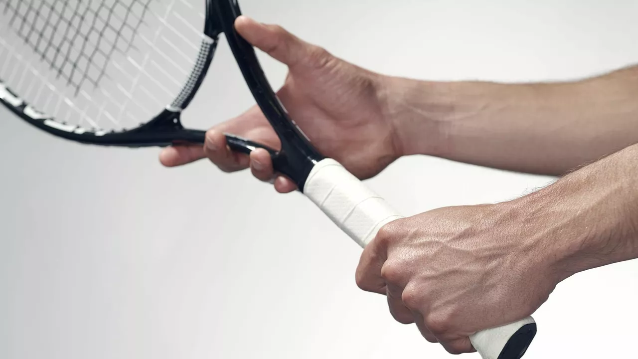 How to know what type of tennis racket is best for you?